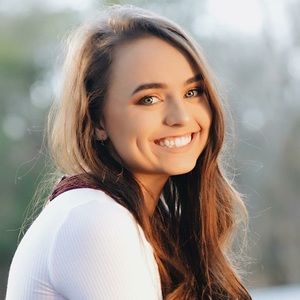 Meet your Posher, Destyni